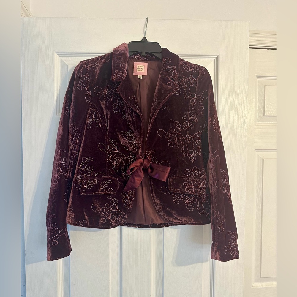 Old Navy Burgundy Velvet Blazer with Embroidery - Picture 1 of 4